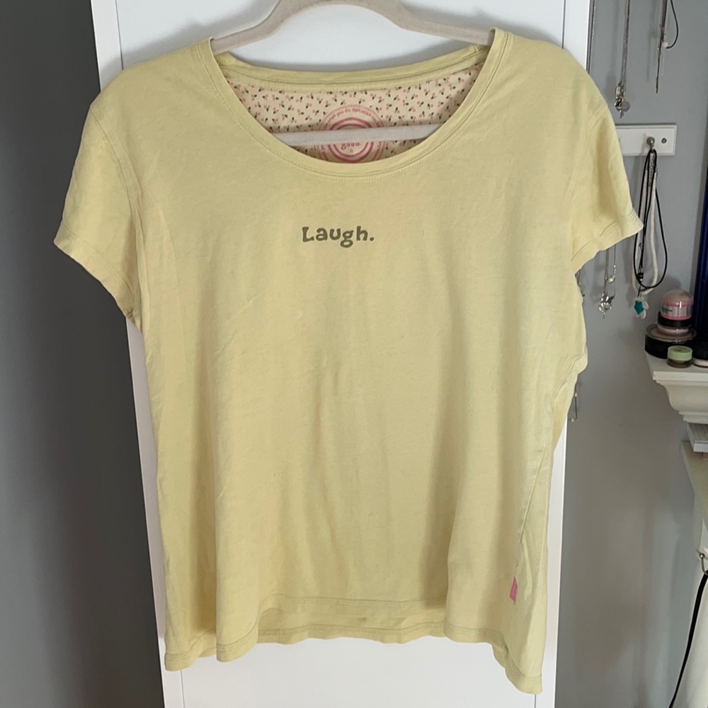 Life is good, comfortable yellow tshirt. Size large.